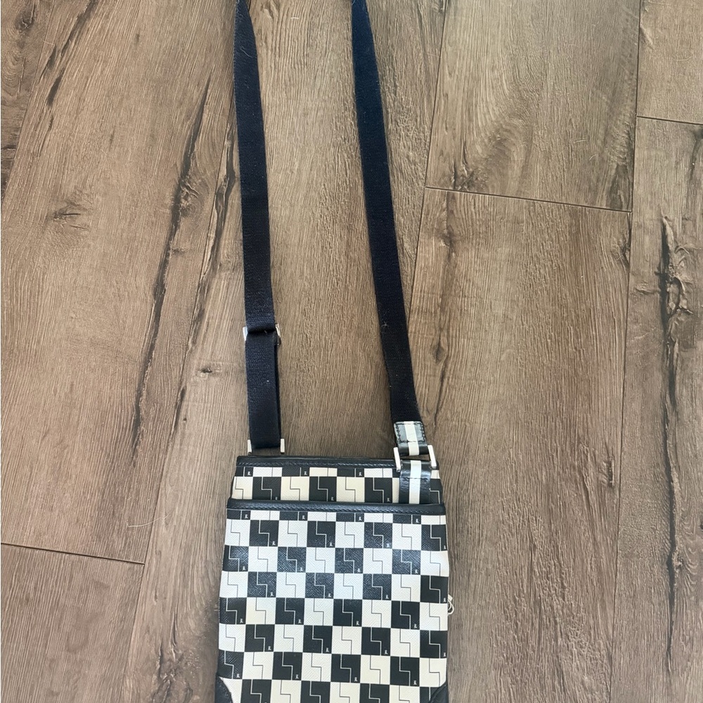 L.A.M.B cross body bag - Picture 2 of 4